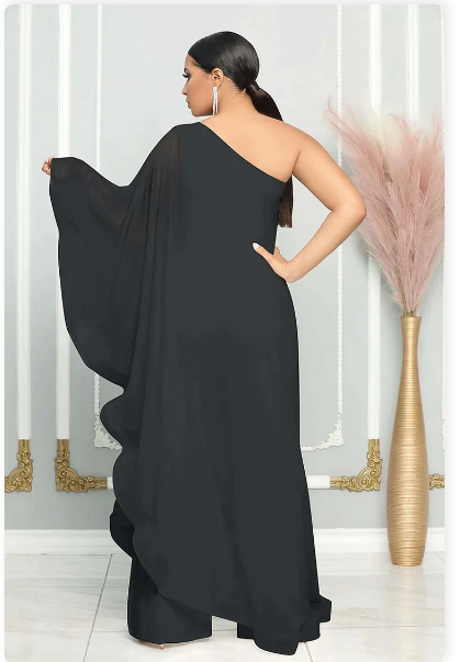 Angélique – Zomer jumpsuit met asymmetrische hals