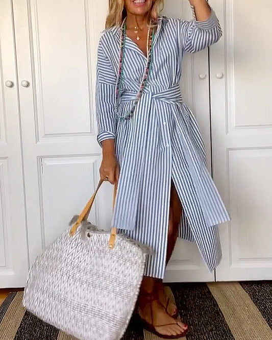 Elise – Gestreepte Blauwe Maxi Overhemd Jurk Met Tailleriem