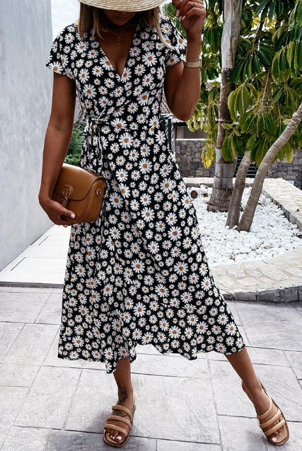 Claudia – Witte midi-jurk met sweetheart hals