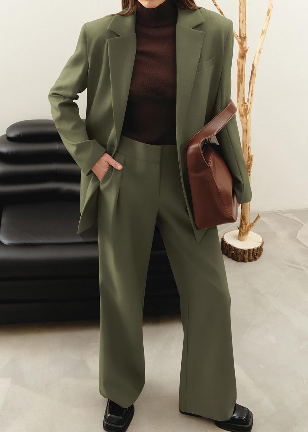 Elise – Tweedelig Damespak Met Rechte Broek En Blazer
