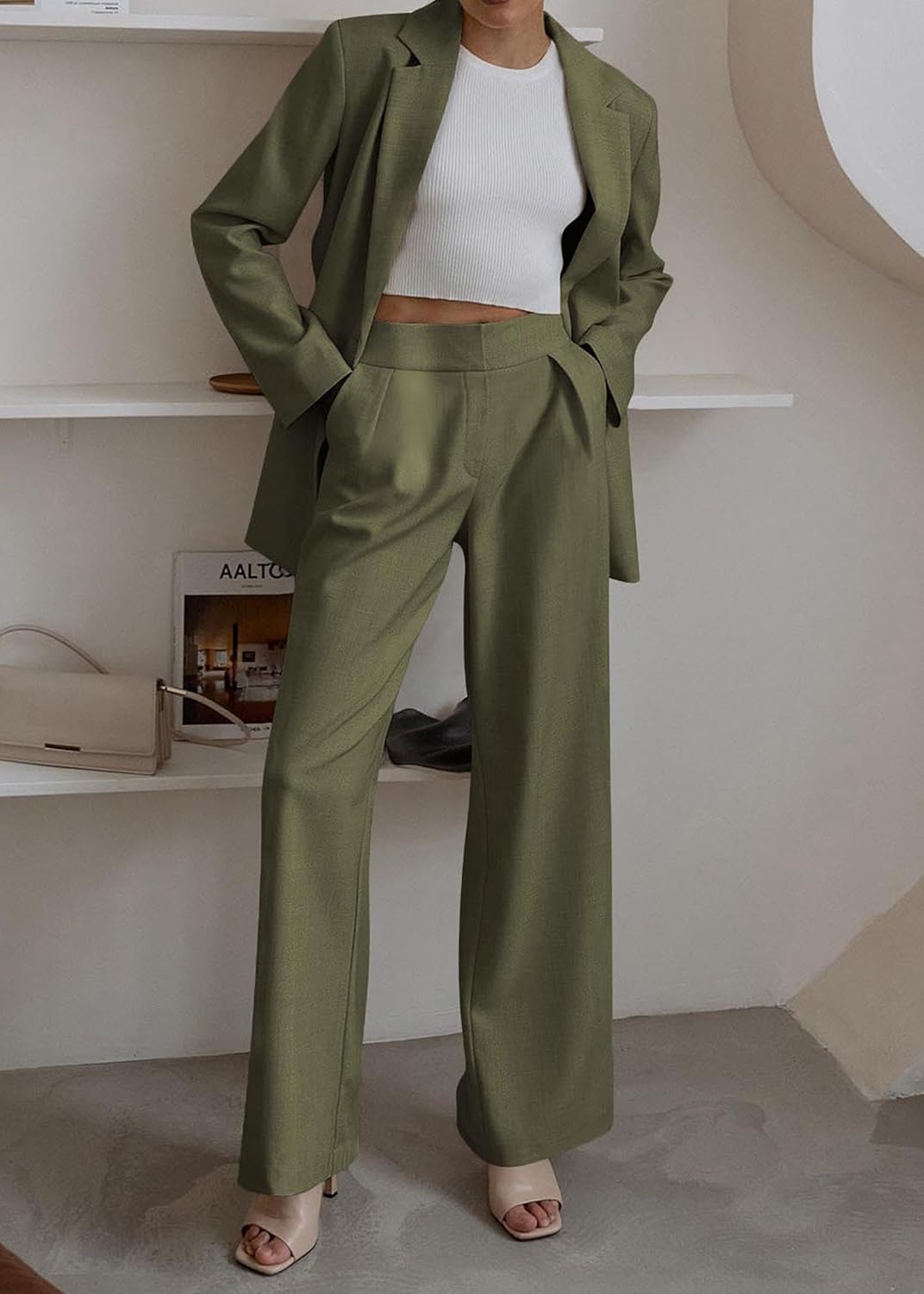 Elise – Tweedelig Damespak Met Rechte Broek En Blazer