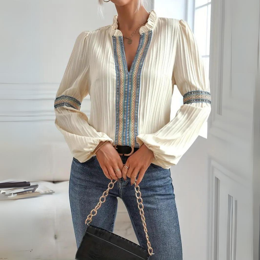 Angellica – Bescheiden Mouwblouse met Kant