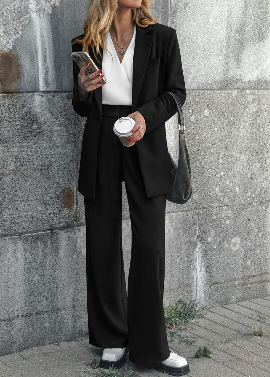 Elise – Tweedelig Damespak Met Rechte Broek En Blazer