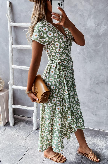 Claudia – Witte midi-jurk met sweetheart hals