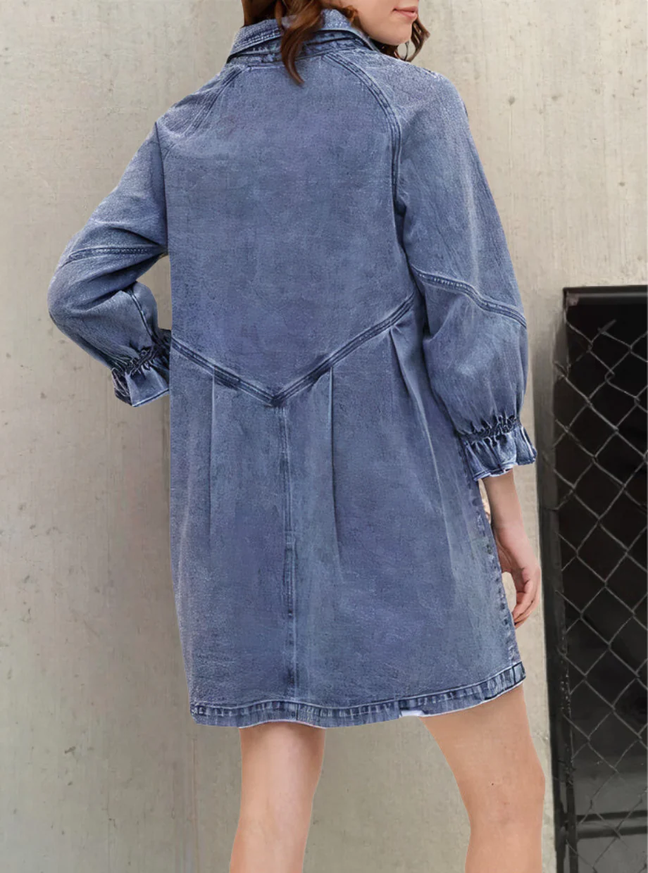 Fenna – Denim overhemdjurk met knopen en speelse mouwdetails