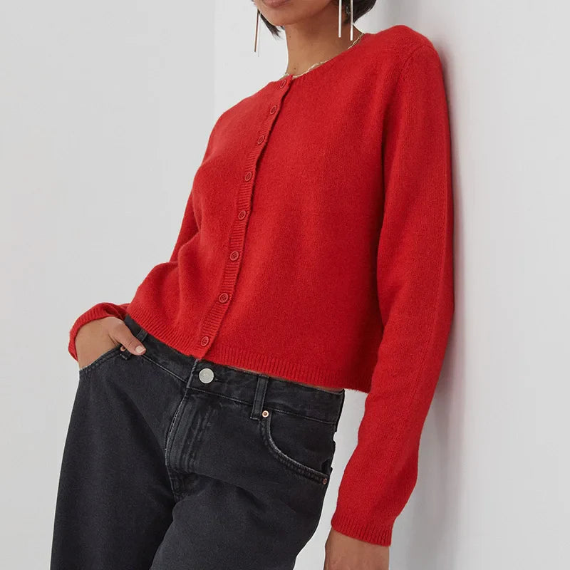 Lotte – gebreide cardigan vest met ronde hals en knoopsluiting