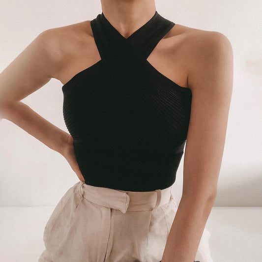 Elena – haltertop van viscose met geplooide halslijn en open rug