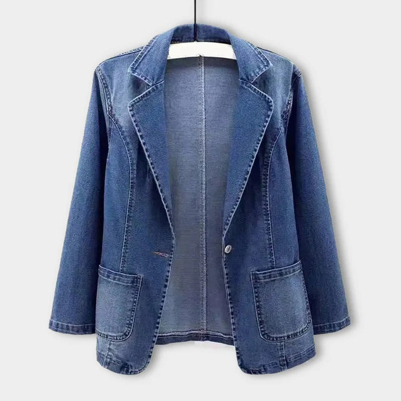 Anneke – dames blazer van denim met getailleerde pasvorm en knoopsluiting