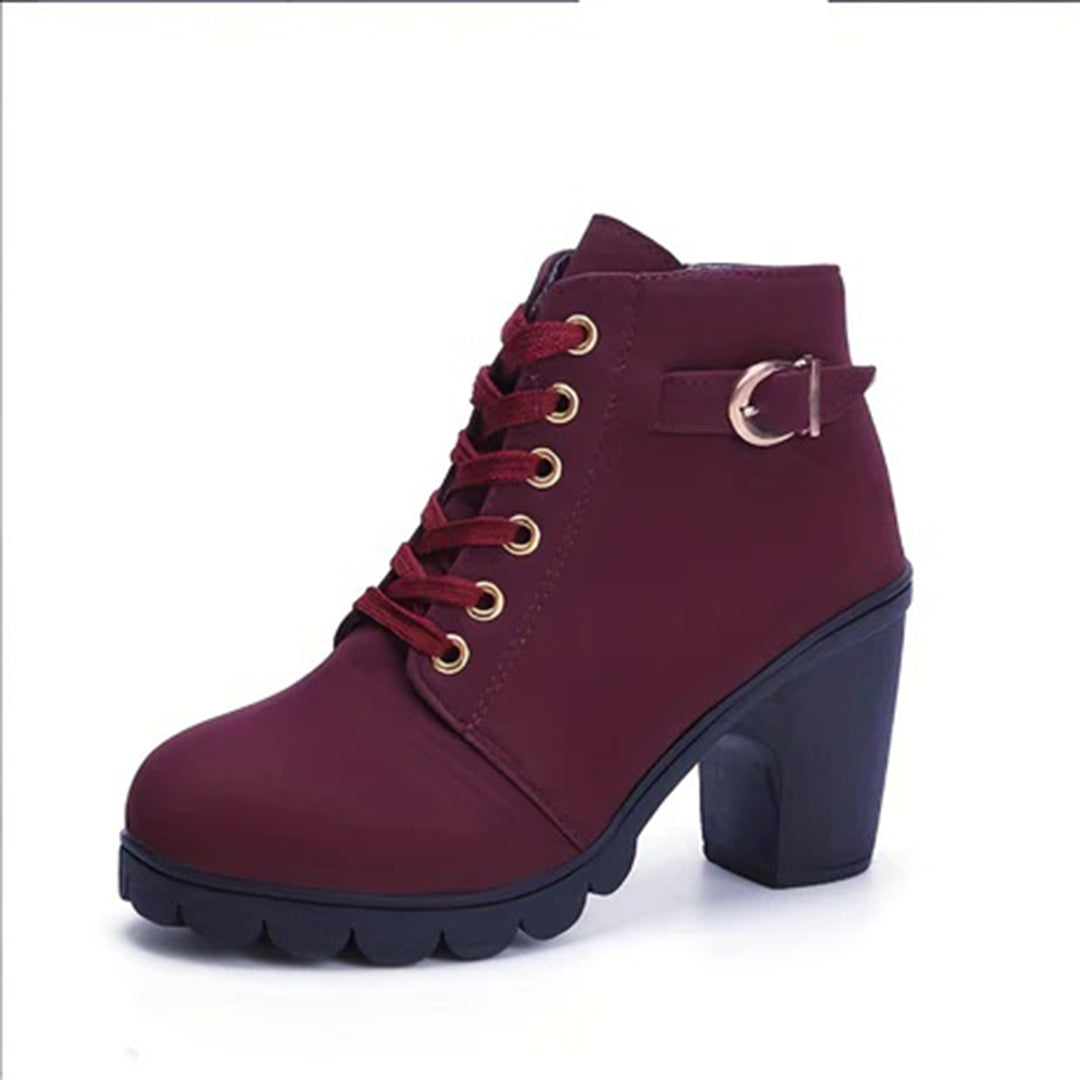 Catherine – enkellaarsjes van pu en rubber met comfortabele zool
