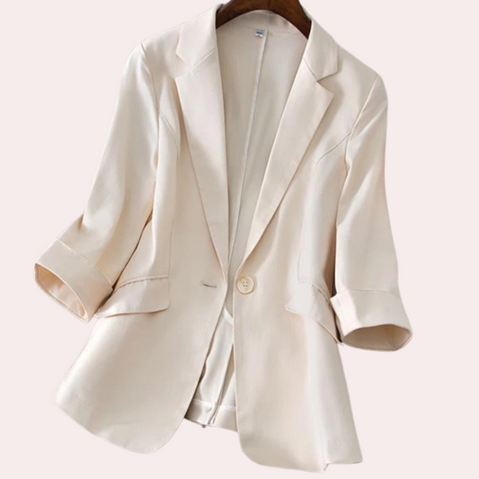 Matilda – damesblazer van linnen met elegante knoopsluiting