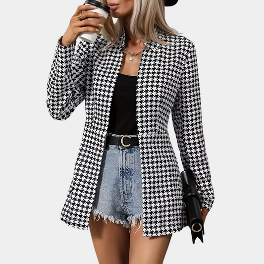 Arina – gevoerde damesblazer met rechte pasvorm