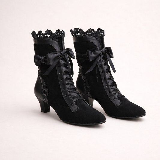 Margo – hoge veterlaarzen van pu leer met elegante hak