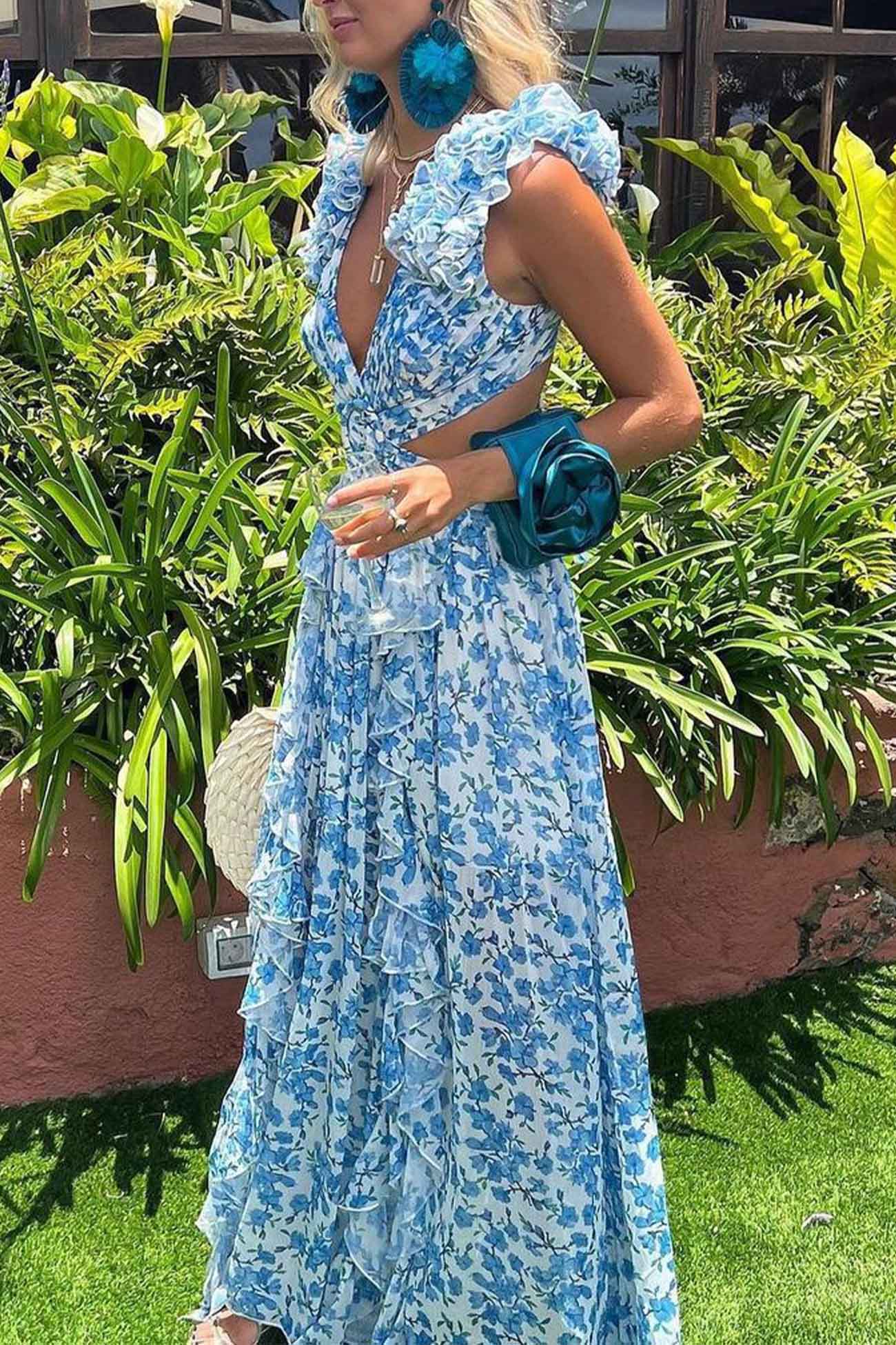 Elena – Bloemen V-hals maxi-jurk met ruffle mouwen en hoge split