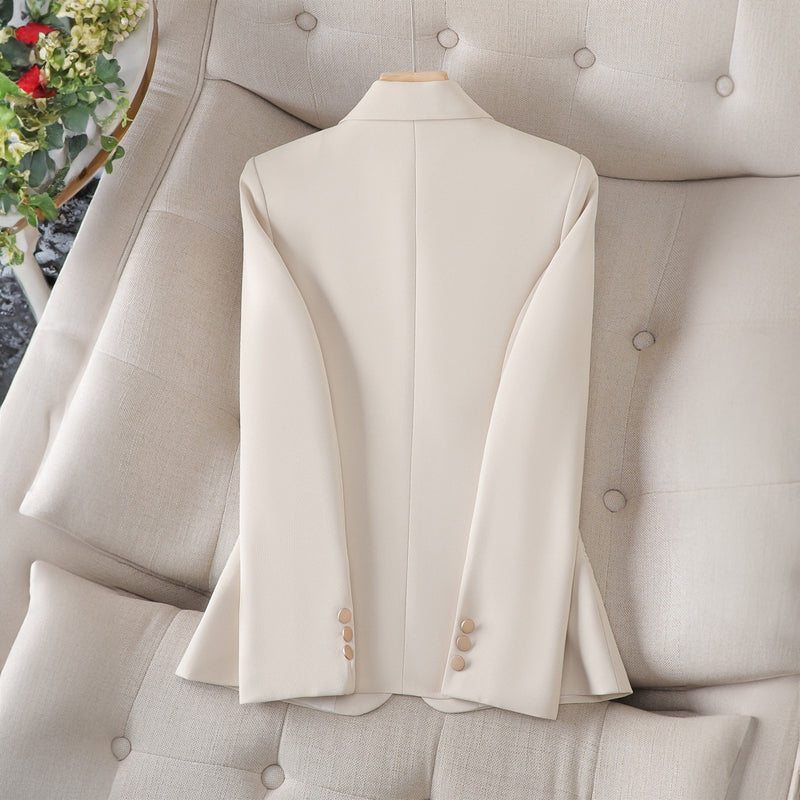 Élise – lichtgewicht blazer met klassieke revers en strak silhouet