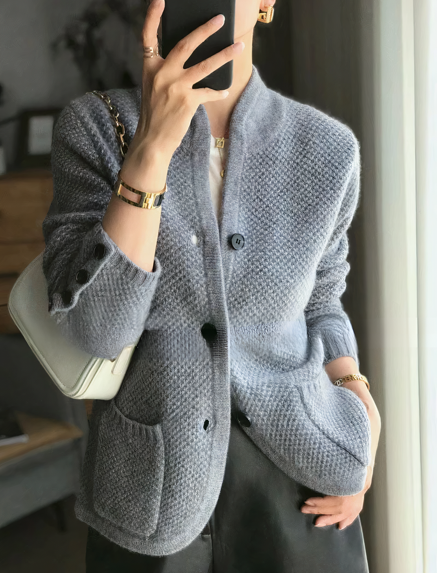 Isabelle – kasjmier cardigan vest met knoopsluiting en fijne breistructuur