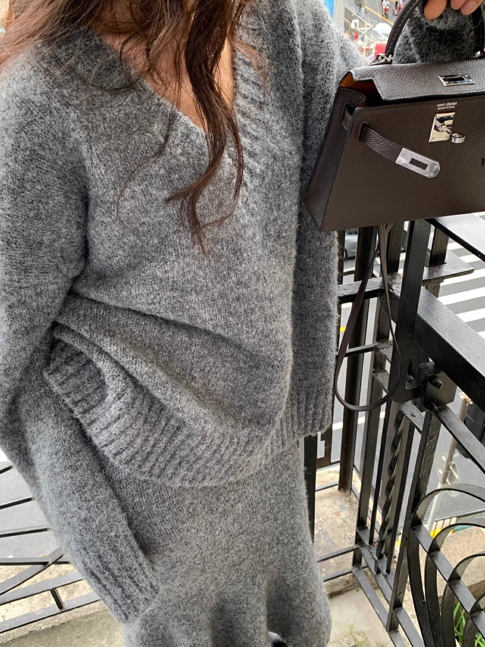 Noelle – gebreide dames set met oversized trui en fluted maxi rok