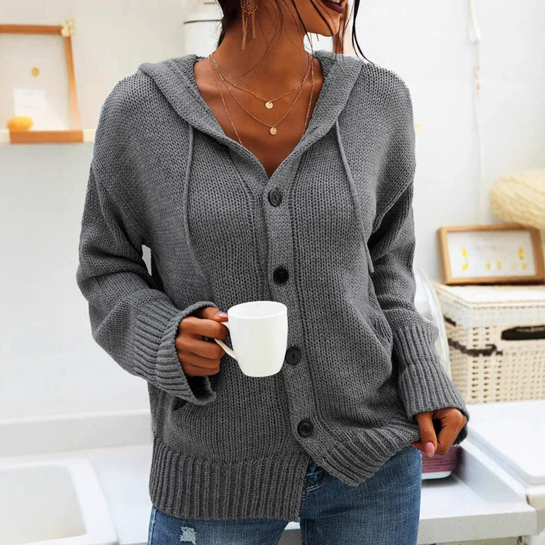 Madelief – knit cardigan vest met capuchon en knoopsluiting