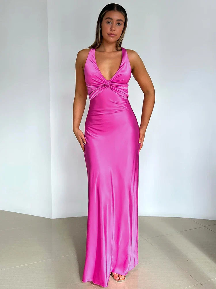 Elena – Satijnen Maxi avondjurk met halternek en elegante vloeiende rok
