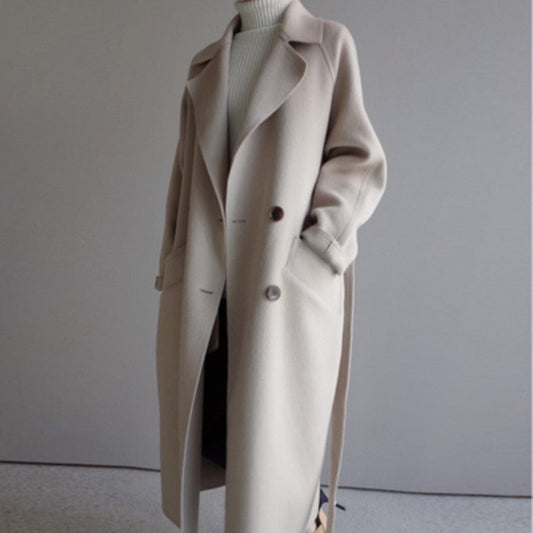 Juliette – Lange Tweed Trenchcoat Met Revers En Tailleriem