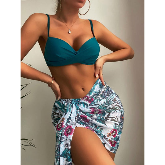 Sophie – Kleurrijke bikini met tropische bloemenprint