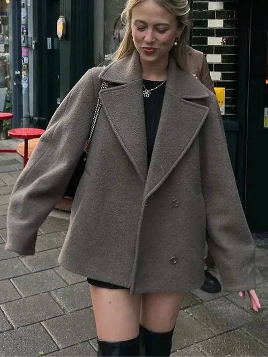 Cambridge – oversized wolmix jas met double-breasted sluiting en brede kraag