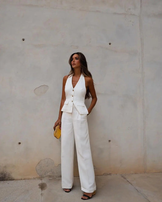 Isabelle – Witte Zomer Set Met V-hals Halter Top En Wijde Broek