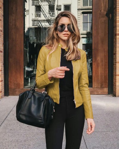Nora – bikerjack van faux leer met moderne snit en standaardlengter