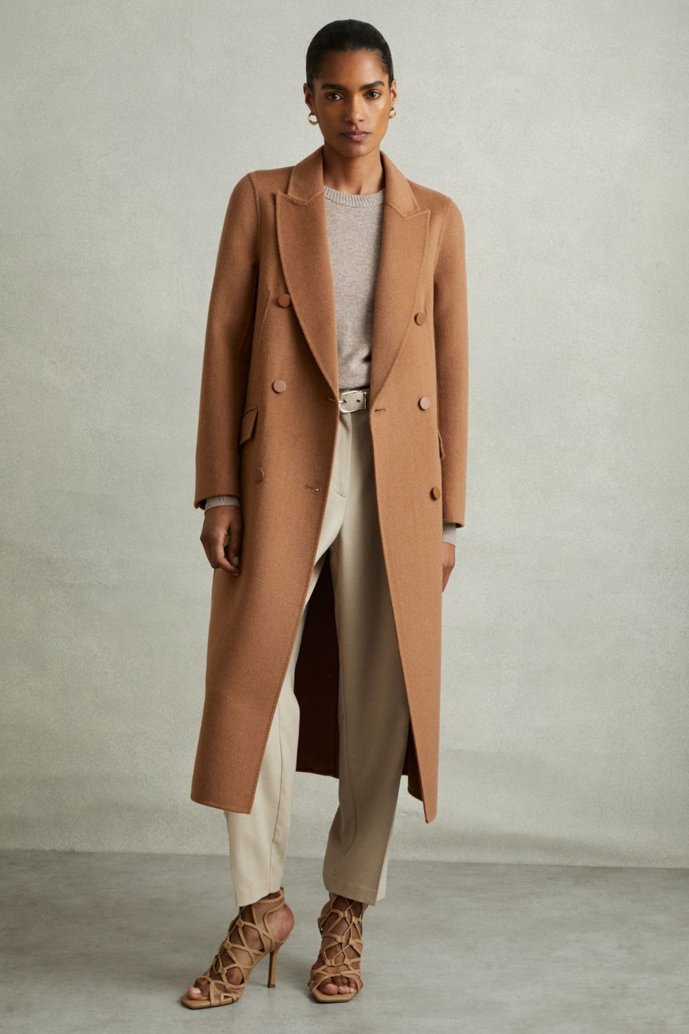 Eline – Lange wollen trenchcoat met klassieke ceintuur