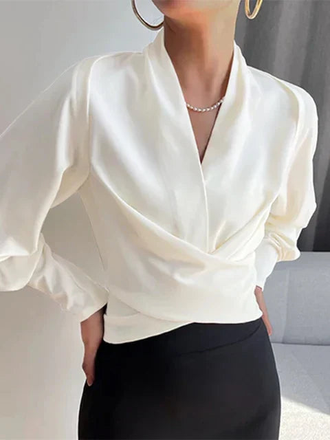 Isabelle - Satijnen V-hals Blouse Met Pofmouwen & Flatterende Taille