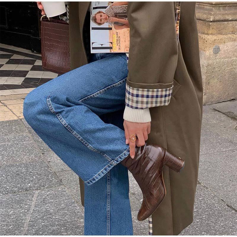Noa – lange trenchcoat met ruitvoering en getailleerde pasvorm