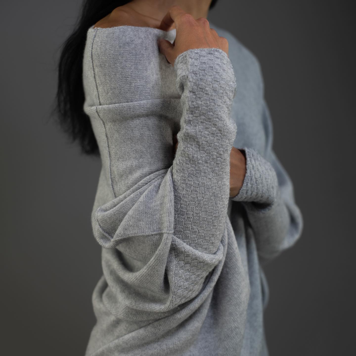 Amira – Off Shoulder Dames Trui Van Zachte Stof