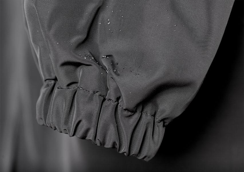 Elena – oversized waterdichte trenchcoat met capuchon