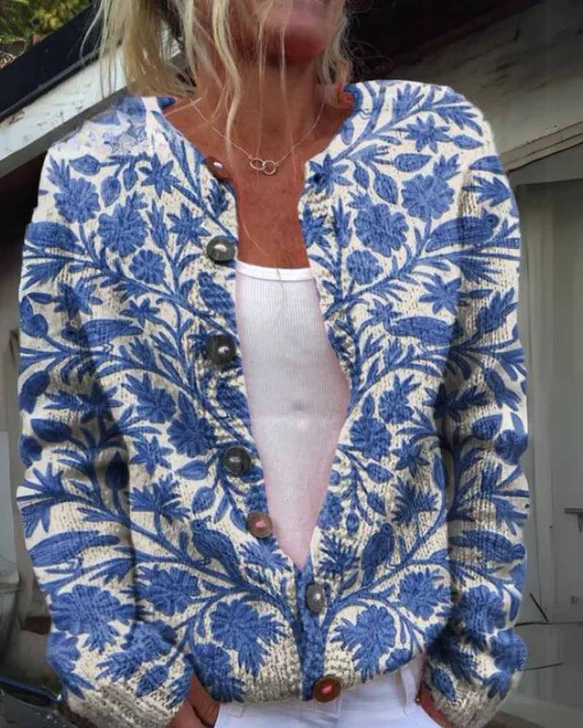 Flora – Gebreide Cardigan Vest Met Bloemenpatroon En Knopen