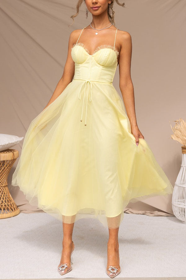 Elise – Zachtblauwe chiffon maxi-jurk met tulelaag en ronde hals
