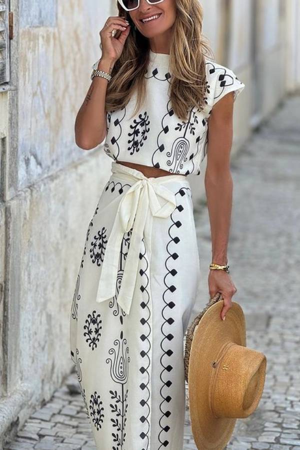 Dames set met ronde hals top en rechte midi rok