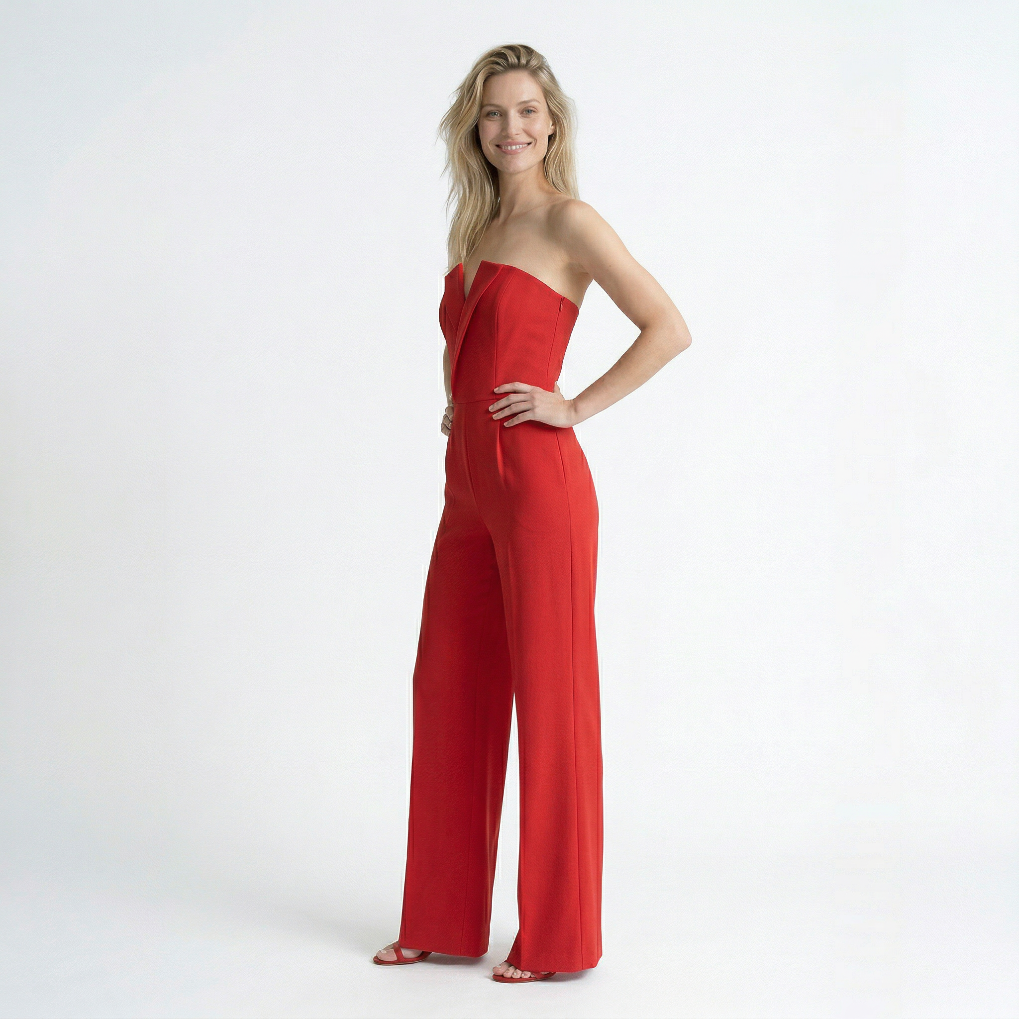 Strapless jumpsuit met hartvormige hals en wijde pijpen
