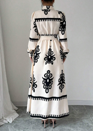 Lina – Paisleyjurk met V-hals en lange mouwen