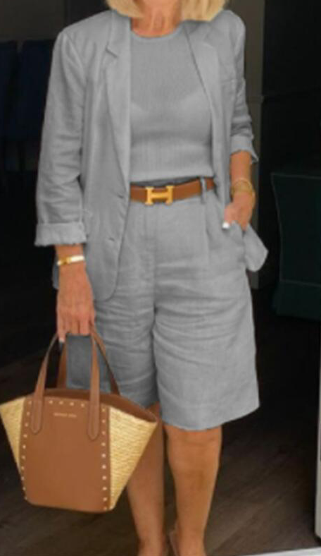 Marga – Linnen zomer set met getailleerde blazer