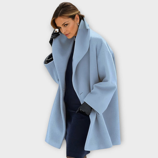 Arlette – gevoerde trenchcoat met getailleerde pasvorm en knoopsluiting