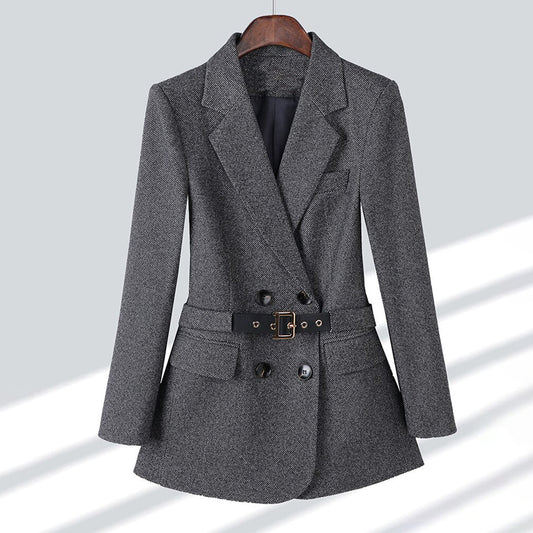 Loïs – damesblazer met ceintuur van zachte wolmix