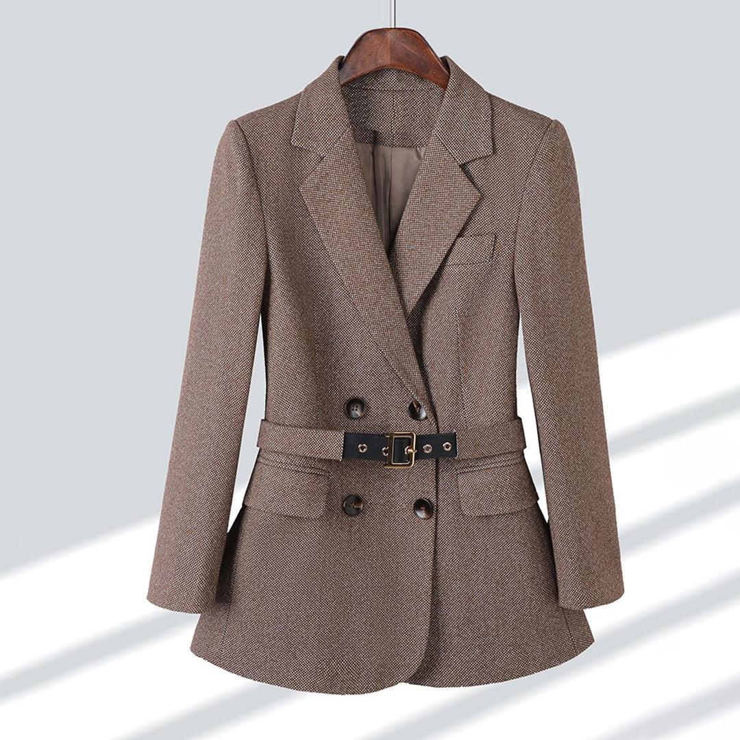 Loïs – damesblazer met ceintuur van zachte wolmix