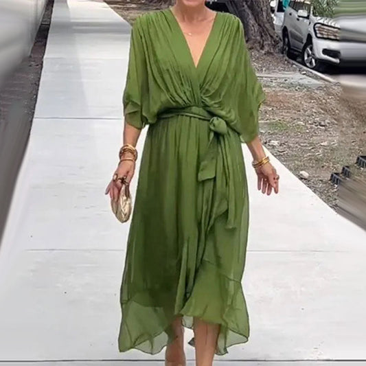 Nicole - Flatterende plus size v-hals zomer jurk