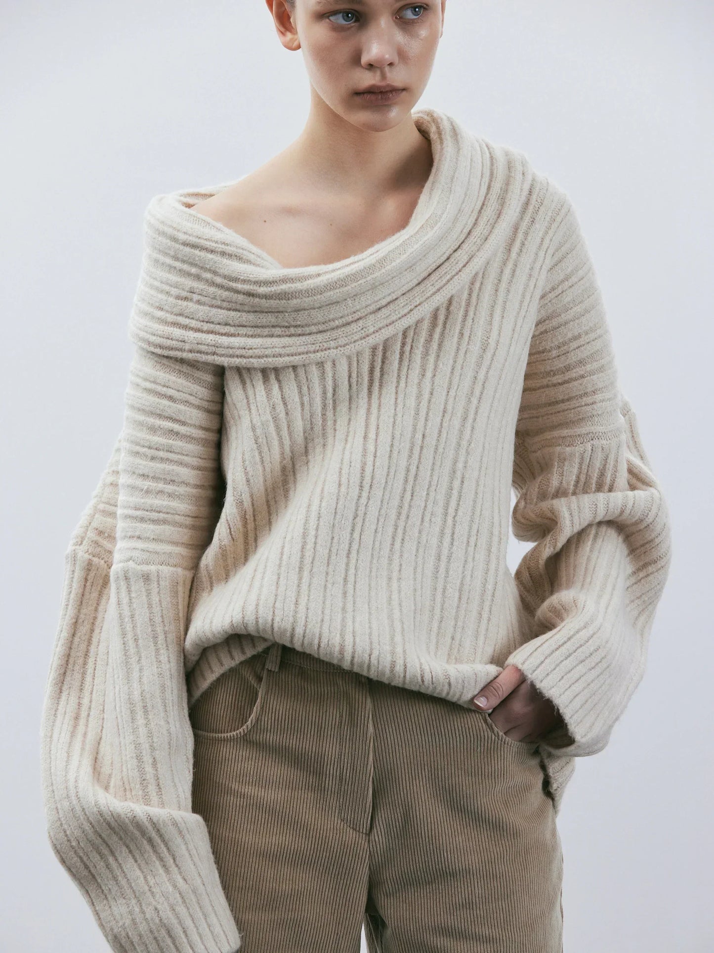 Maïa – oversized gebreide damestrui van wol