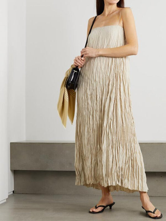 Elodie – Getailleerde maxi Jurk met gekreukte textuur en spaghetti bandjes